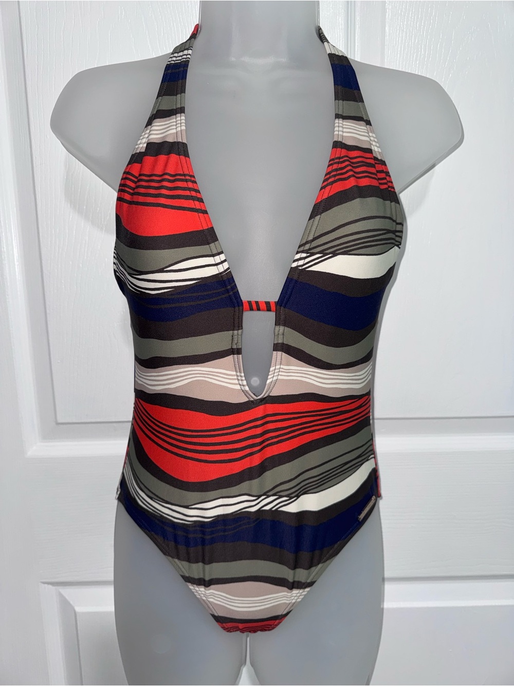 Vince Camuto Plunging V-Neck One-Piece Swimsuit - Picture 5 of 10